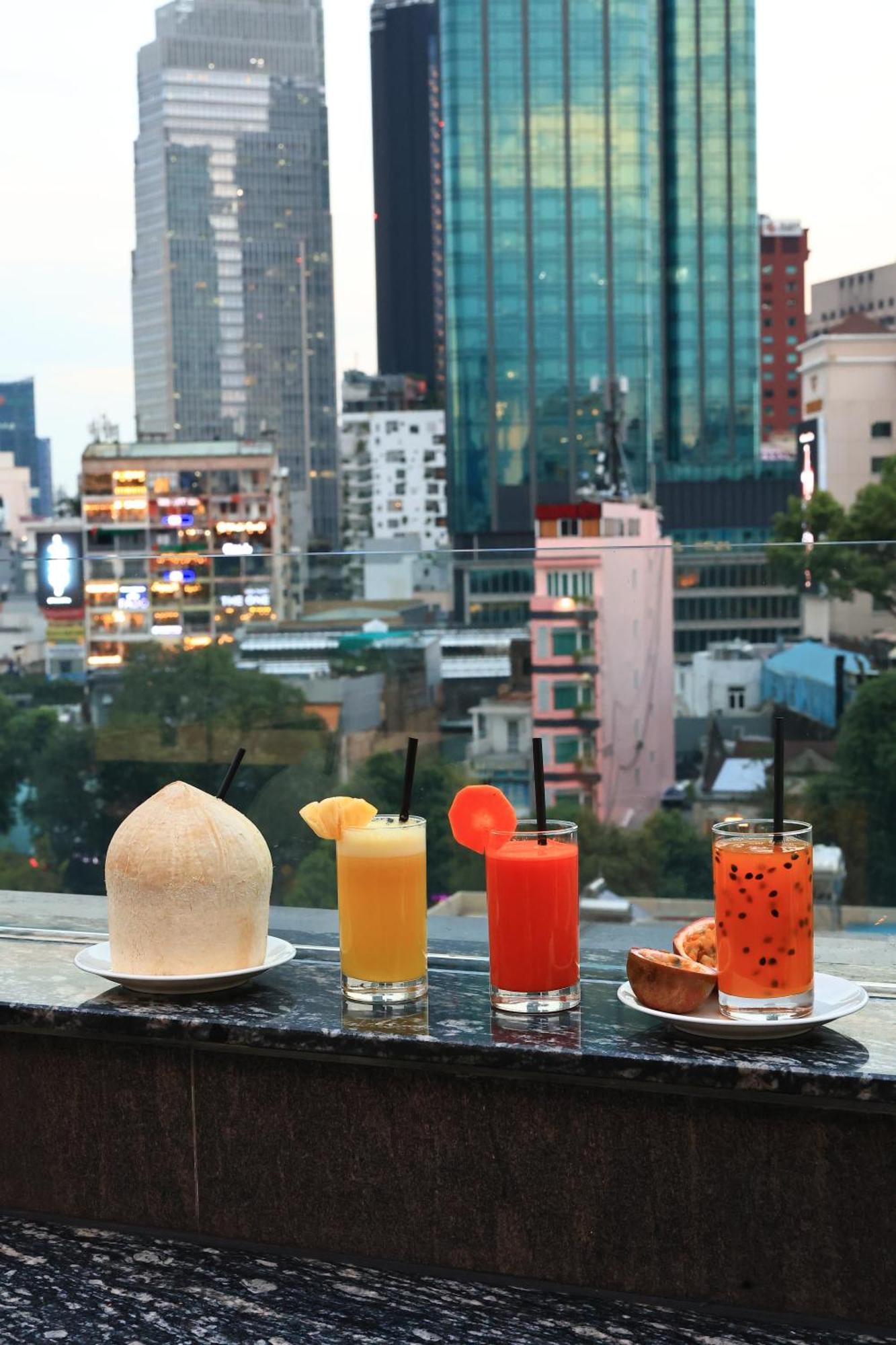 Hato Saigon Boutique Hotel & Rooftop Хошимін Екстер'єр фото